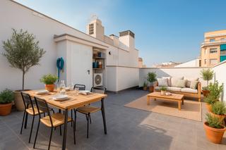 Attique à Centre. Seminuevo con terraza
