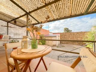 Casa a Sant Fost de Campsentelles. Zona privilegiada con jardín
