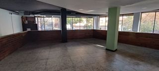 Lloguer Local Comercial a Can Pantiquet. Amplio, esquinero con 2 plantas