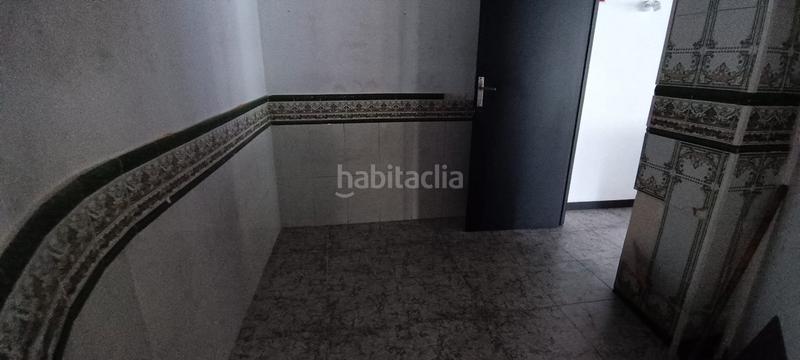 Foto 70627bfd-6f28-4391-beb8-d49efbb2fce6. Location local commercial dans Can Pantiquet Mollet del Vallès