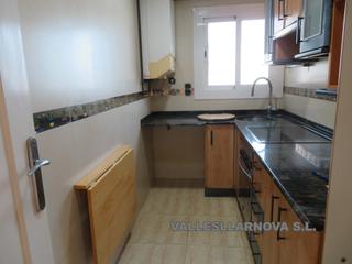 Etagenwohnung in Col·legis Nous. Con alquiler en vigor y renta garantizada 12 meses