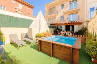 House in Col·legis Nous. Con jardin, terraza y ascensor