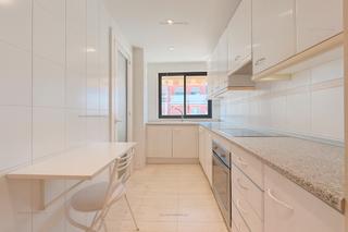 Pis a Can Borrell. Todo exterior, piso parking y trastero