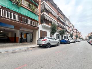 Local commercial à Centre