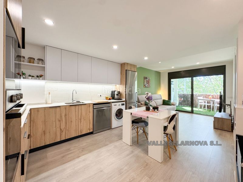 Foto 04cfd08b-aa5a-4b99-8484-1a6e98157cc8. Piso obra nueva de 2025, con piscina y parking en Martorelles