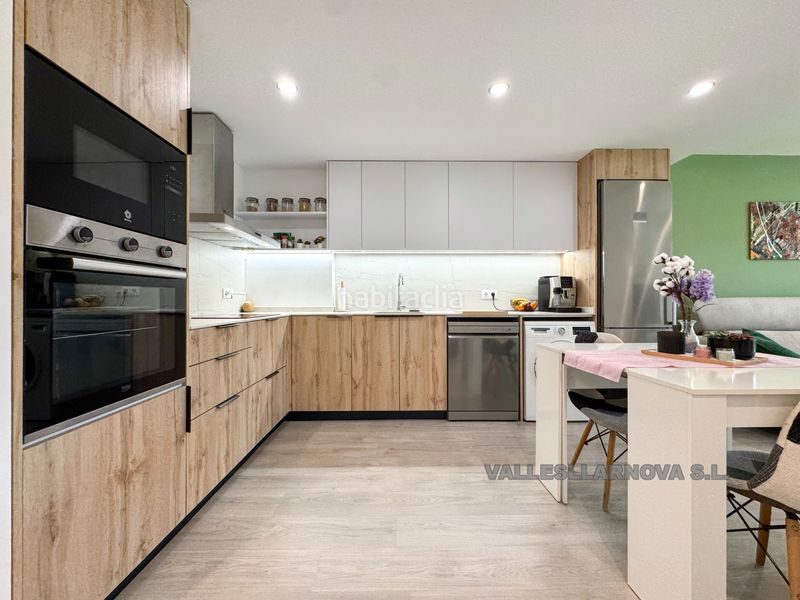 Foto 5c4fabbc-fa66-4aa9-a74c-6b62d393886a. Piso obra nueva de 2025, con piscina y parking en Martorelles