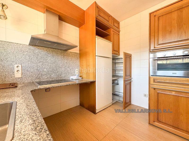 Foto 1dfecfd8-f637-4b25-9570-3343fca1879b. Casa amb xemeneia calefacció aparcament a Santa Rosa Mollet del Vallès