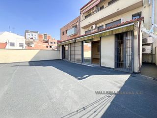 Piso en Estació de França. Con terraza a pie de salón, en pleno centro