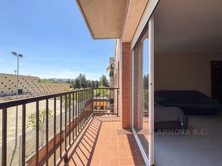 Appartement à Can Borrell. Piso y parking, ideal familias