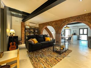 €335,000 — Casa adosada en Centre