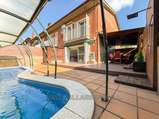 608.600 € — Casa en Santa Rosa