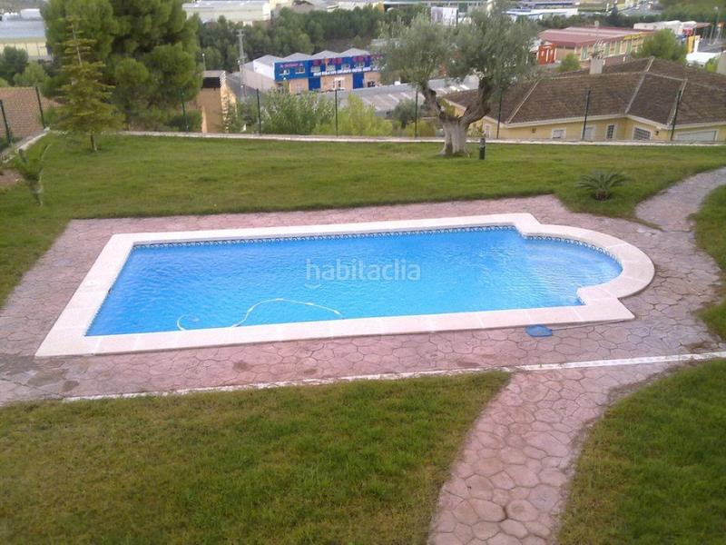 Foto 35354548-9a3c-43b2-b726-868dc9a4844a. Xalet amb calefacció aparcament piscina a Cocentaina