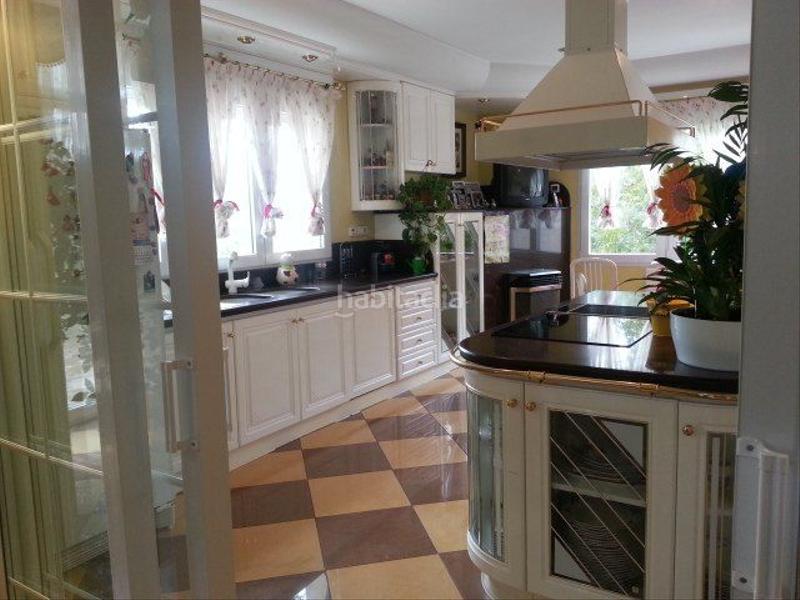 Foto 5774c01e-6886-4f95-8a99-b457861189cf. Casa con riscaldamento parcheggio piscina in Batoi Alcoi