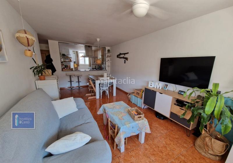 Foto 400ba2bf-cd10-44a1-986c-a28a4da24243. Piso en Centre-Zona Alta Alcoi