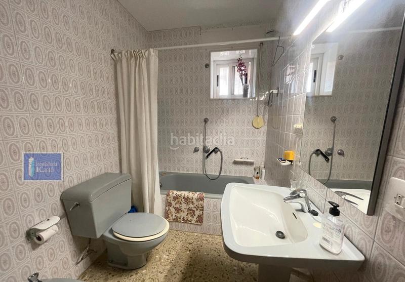 Foto a82eb2c8-c004-425c-b904-9e73504dc1c0. Casale con parcheggio piscina in Eixample Alcoi