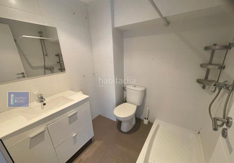 Foto 2fe98d8d-6574-4b1e-bf74-dcb29d0f8c58. Location appartement dans Centre-Zona Alta Alcoi