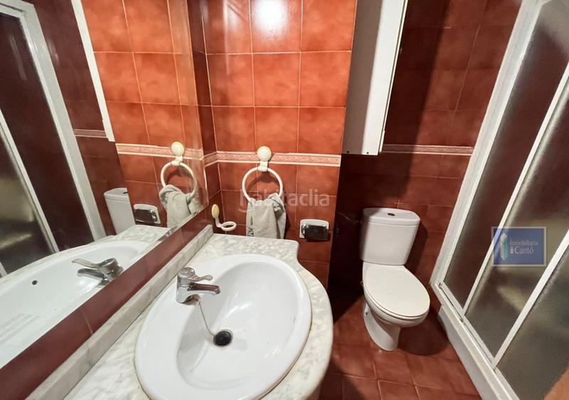 Foto b2a7c24a-b8ed-4c25-96ea-42547dacf76a. Piso en Zona Nord Alcoi