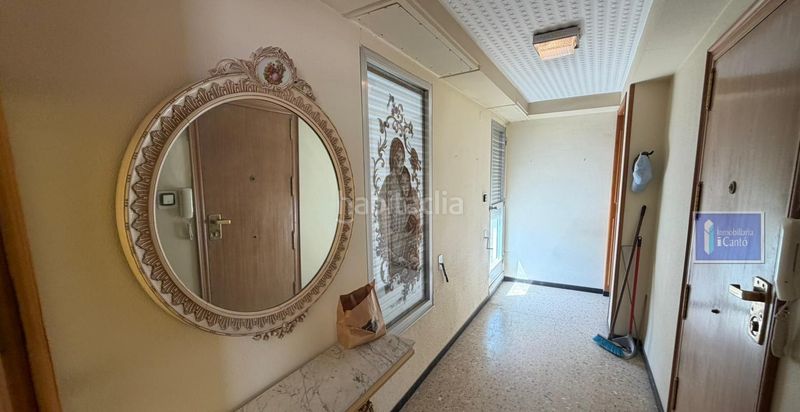 Foto 8cbd497d-f39d-4cb5-964b-34e95b75aa60. Àtic a Eixample Alcoi