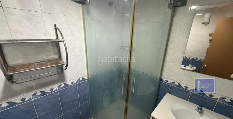 Foto 4f4317d3-6b3f-4dee-b5fd-9d6a9923ba2d. Pis a Zona Nord Alcoi