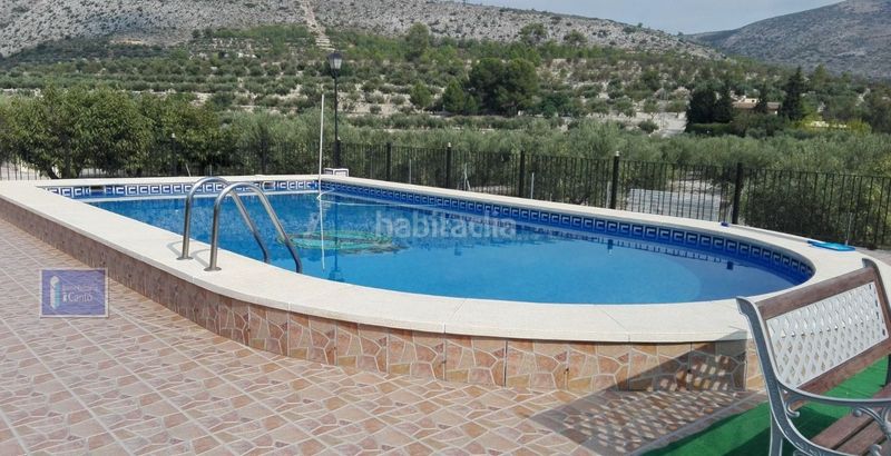 Foto 3d690676-b43f-4f57-bf5d-18ae5b9b6b69. Chalet with parking pool in Muro de Alcoy