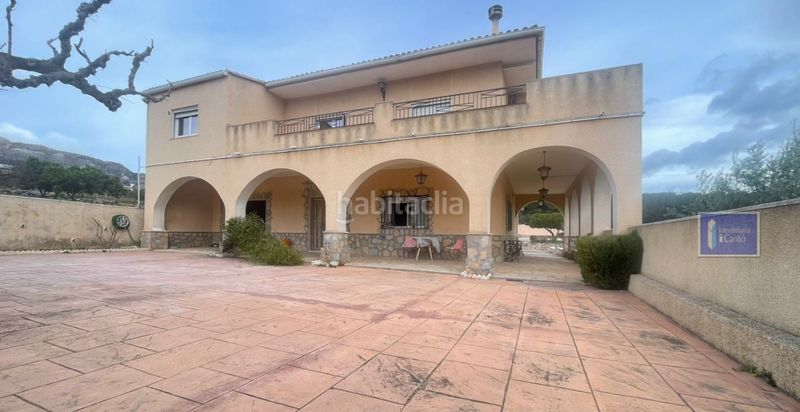 Foto 4281f27d-f66a-4270-8353-7c47b573dcc5. Chalet en Cocentaina