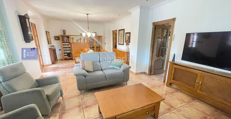 Foto b1880945-aa95-4473-8945-1f068b617cd1. Chalet en Cocentaina