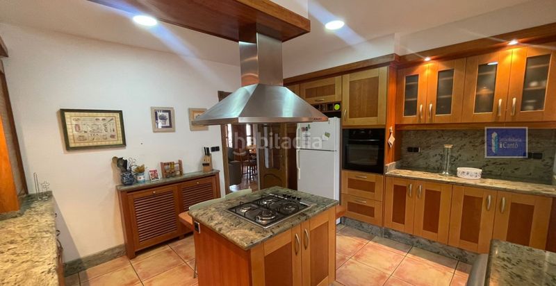 Foto d3debac4-e34d-47a6-b008-4ec77a9cf372. Chalet en Cocentaina