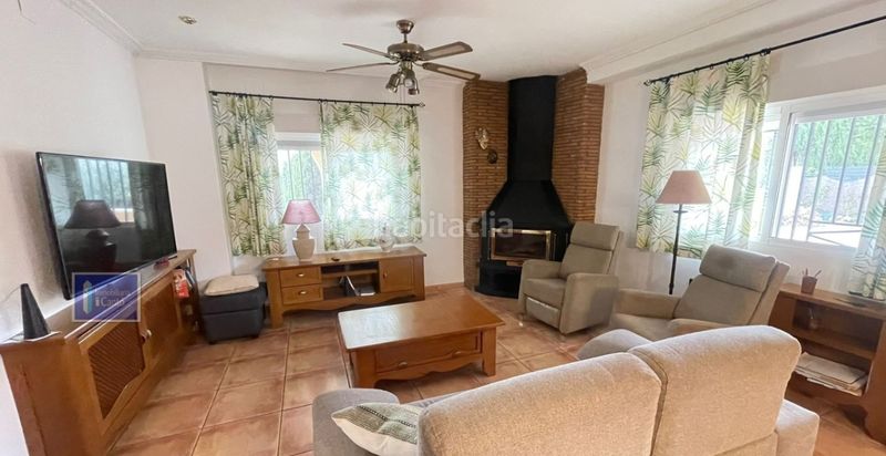 Foto e7af572a-1645-4252-b9fe-3e773c885461. Chalet en Cocentaina