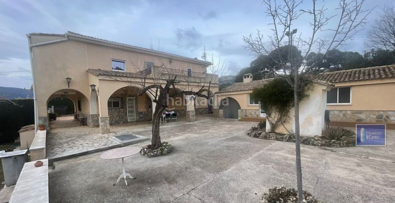 Foto 474c8378-5e0c-49e8-b1d6-61b3151f8646. Xalet amb calefacció aparcament piscina a Cocentaina