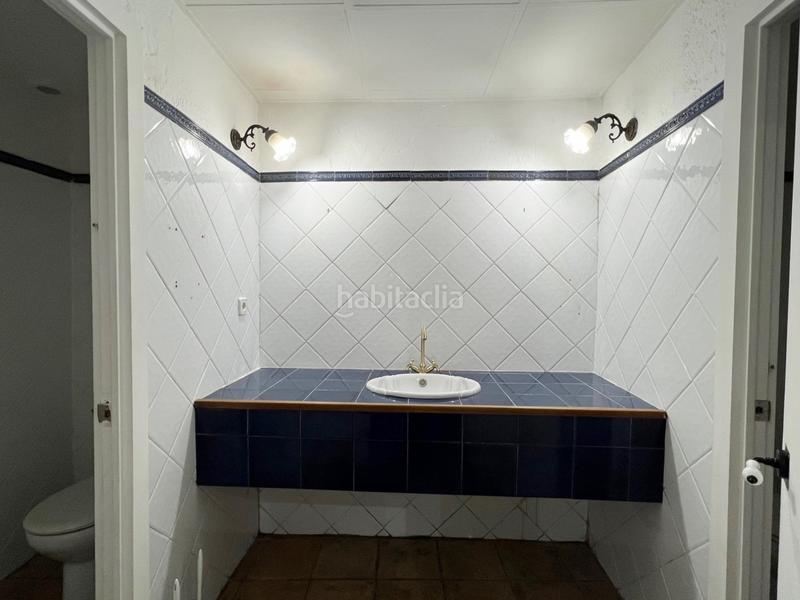 Foto 01ee8432-add6-4435-b5ad-5745bc1b5ce0. Location local commercial dans Centre Igualada