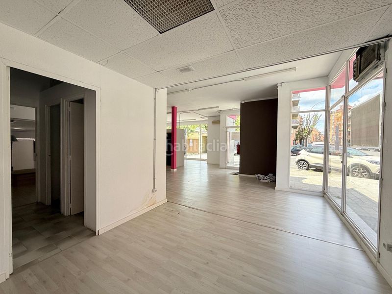Foto 4dd9e56e-936a-406e-9c5e-bbe0121e1e05. Local comercial a Llevant Igualada