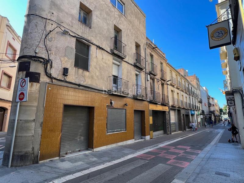 Foto 23741dff-43f0-48e0-a064-001207336ad8. Edificio  en venta al centro ! en Centre Igualada