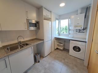 Miete Etagenwohnung in Centre. Piso semi amueblado en el paseo verdaguer!