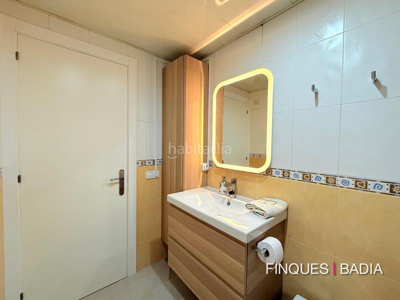 Foto 374d78c1-7587-4b95-a3ff-40d583353dcc. Piso fantástico piso con terraza y plaza de párking! en Vilanova del Camí