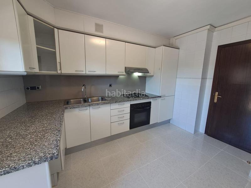 Foto 0223480f-474c-4abc-971b-c38a701b5639. Location appartement avec chauffage parking dans Poble Sec Igualada