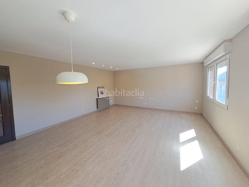 Foto 87bcd2f0-ff4e-4767-859a-13db677317a3. Location appartement avec chauffage parking dans Poble Sec Igualada