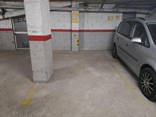 Aparcament cotxe a Llevant. Plaza de aparcamiento en venta.
