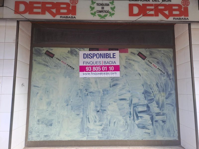 Foto fe16fe16-8d96-4e23-bcd3-a65b8be66213. Local comercial a Poble Sec Igualada