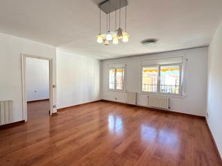 Appartamento in Llevant. Fantástico piso con párking en el barrio de las flores de iguala