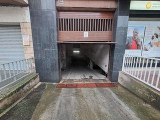 Aparcament cotxe a Poble Sec
