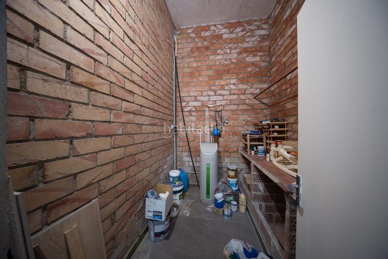 Foto 2a715159-cf7b-4f10-9cea-7ea1f47f5536. Casa amb aparcament a Poble Sec Igualada