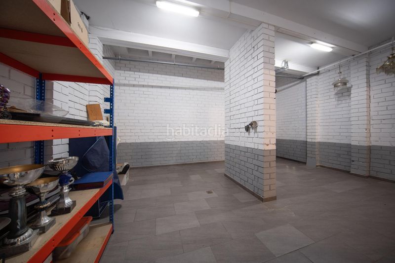 Foto a1884d4d-fc45-468d-811f-5993b13e1676. Casa amb aparcament a Poble Sec Igualada