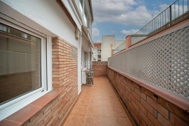 Foto c5976ae8-07f0-45f8-9213-f60493ebfde0. Casa amb aparcament a Poble Sec Igualada