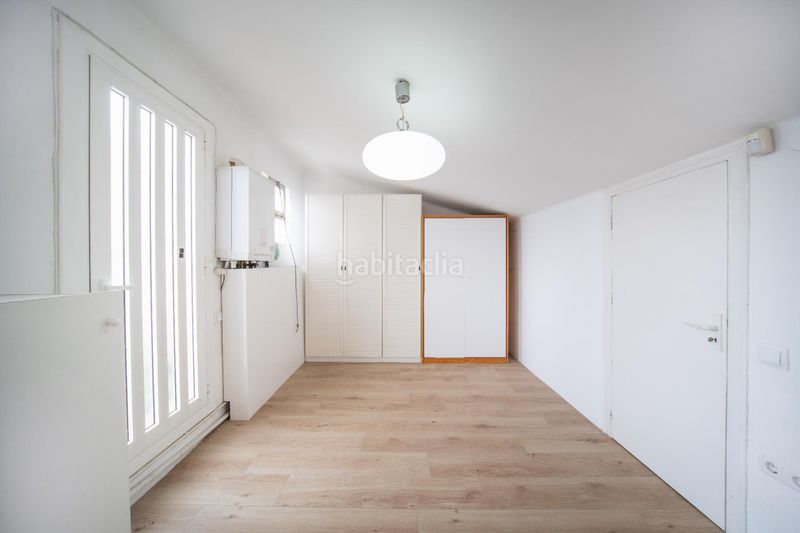 Foto d49c048c-b9ce-4404-bb59-e7d138f2dc8b. Casa amb aparcament a Poble Sec Igualada