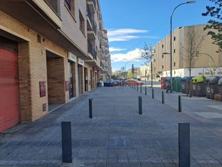 Lloguer Local Comercial a Llevant. Local comercial en alquiler av. barcelona