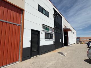 Nau industrial a Polígon Industrial. Nave industrial al pi les comes de igualada!!!