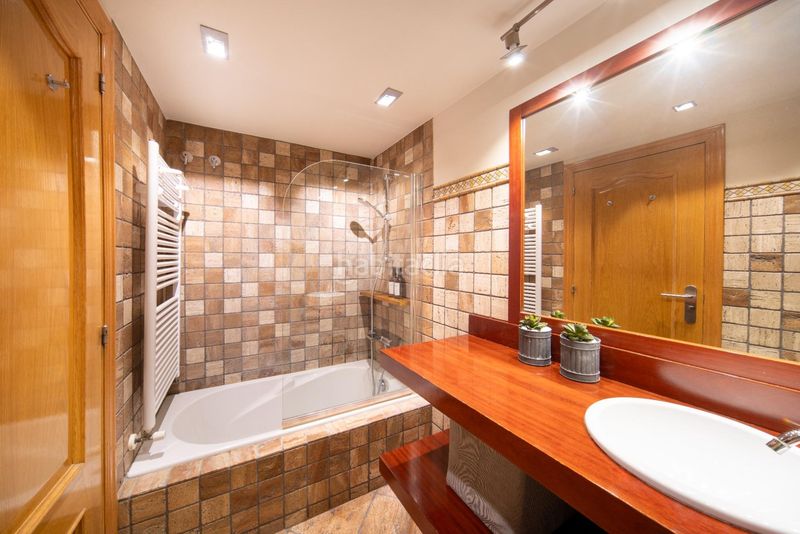 Foto 5bf0b235-bfc4-4794-bbaa-9bcd7dd44660. Pis amb calefacció aparcament a Centre Igualada