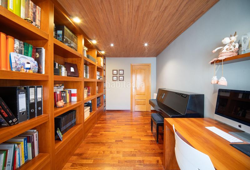 Foto 9ec37894-8319-45fb-afc7-1d73cab076f8. Pis amb calefacció aparcament a Centre Igualada