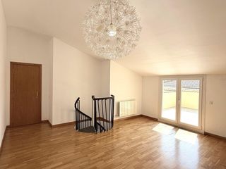 Pis a Centre. Fántastico dúplex con terraza y pkg!
