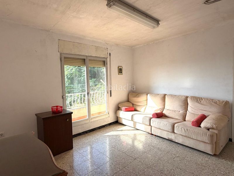 Foto edfcc059-5181-42f4-a20d-cdc046d9460d. Casa amb calefacció aparcament a Argençola